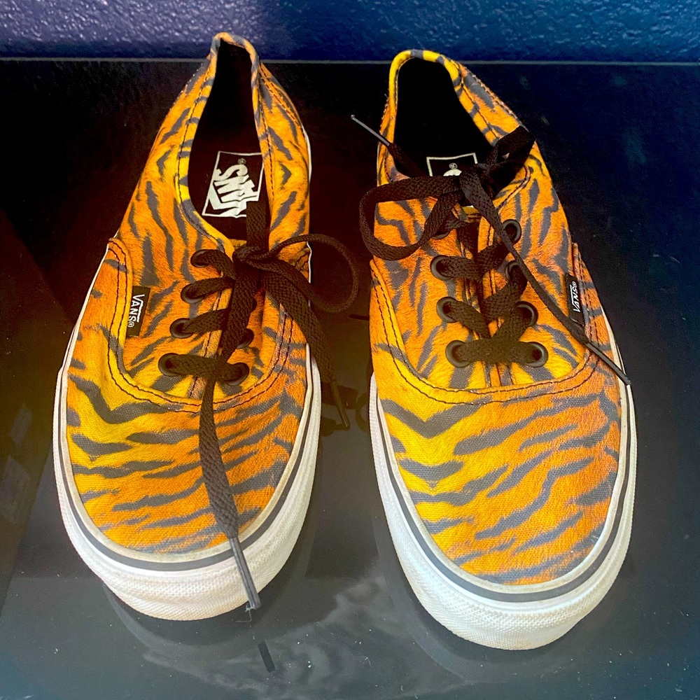 Rare animal print vans in great condition.